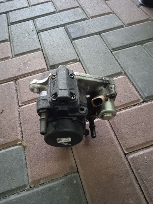 Насос високого тиску Kia 2.5 CRDi Hyundai H-1 Starex 33100-4A410