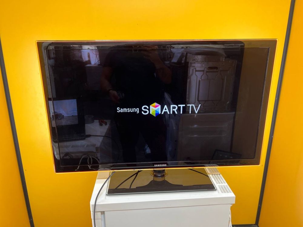 Телевізор Samsung UE40D5700 Smart Led Full HD