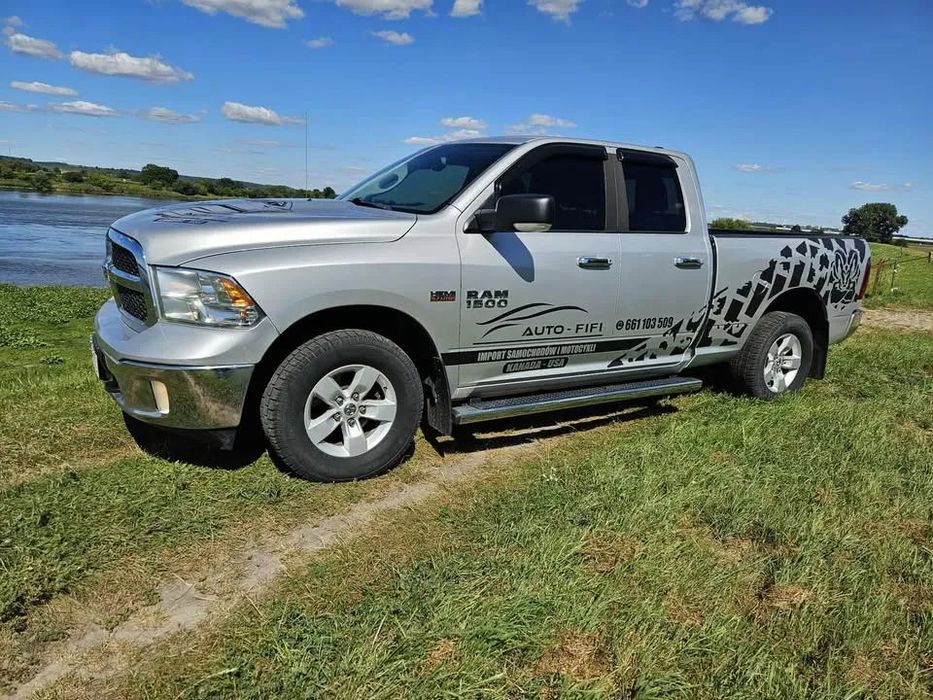 RAM 1500 RAM 1500 faktura VAT 23% SLT 401KM 5.7 V8 HEMI