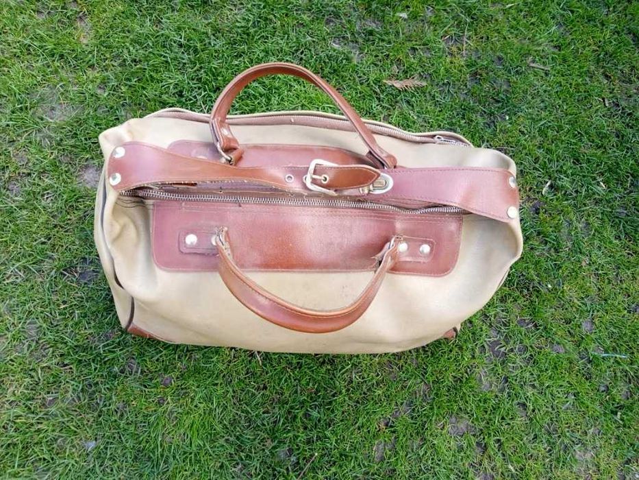 stara torba podróżna