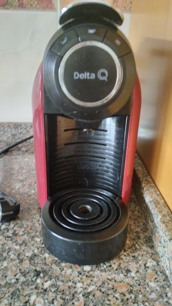 Para peças, está com bom aspeto geral