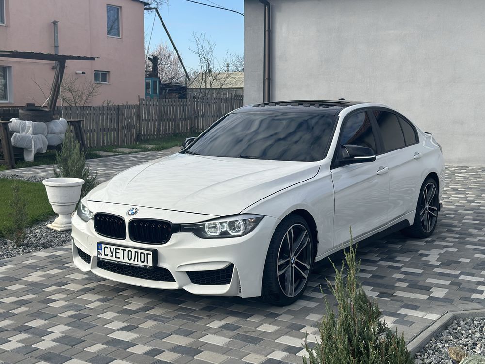 BMW 328 I 2015г.