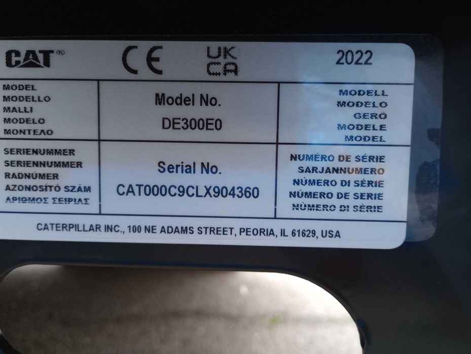 Промисловий дизельний генератор CATERPILLAR DE300E0 (300kVa/240кВт)
