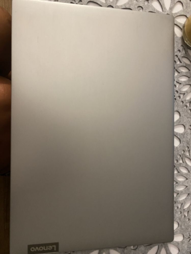 Laptop Lenovo ideapad S145