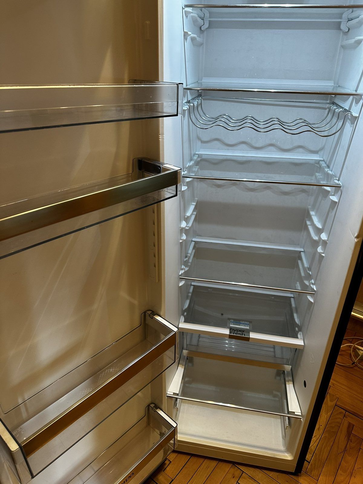 Топ однокамерний холодильник Siemens IQ500
