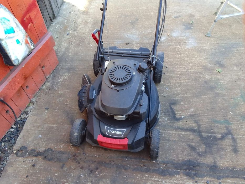 Kosiarka i podkasiarka