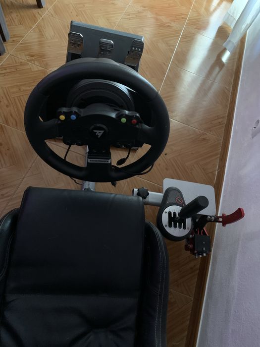 Simulador Thrustmaster TMX Pro