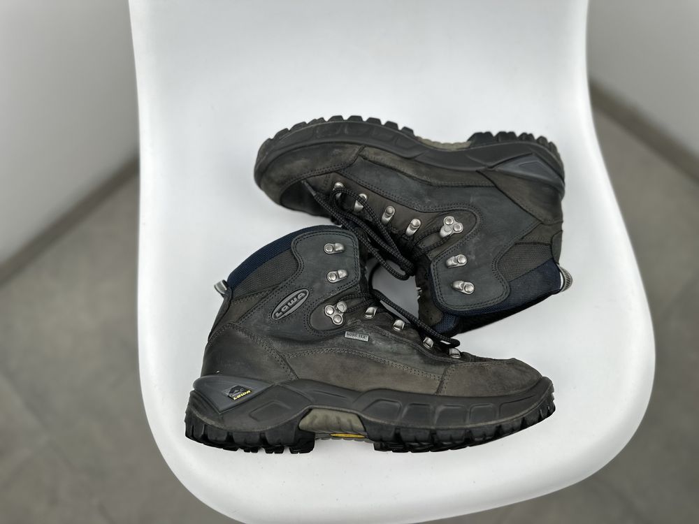 Оригінал! Ботінки шкіра Lowa RENEGADE GTX GORE-TEX VIBRAM 42 розмір