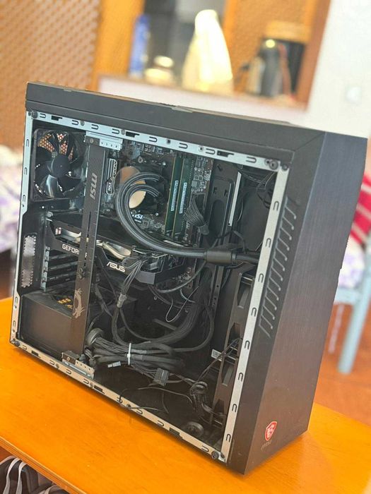PC GAMER R5 5600X + 2060