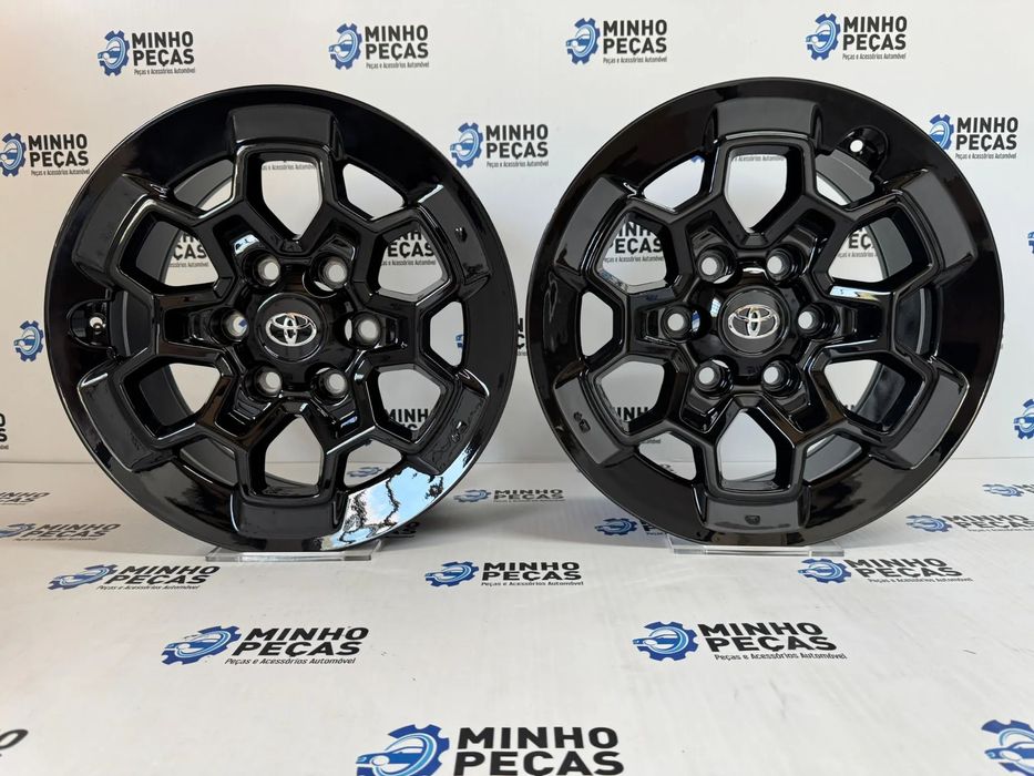 Jantes Look Toyota Hilux GR Sport em 17 (6x139.7) Preto Brilho