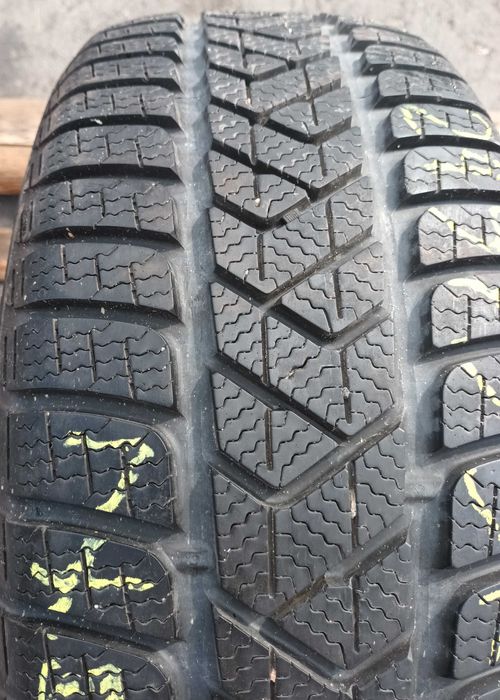 Pirelli Sottozero 3 opona zimowa 215/55/16 - 1 szt. R16 W-wa WK