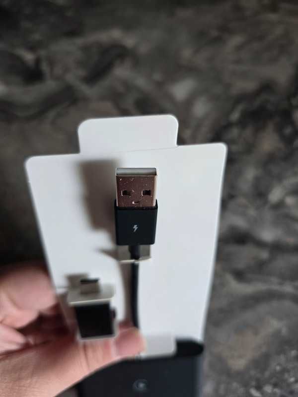 Bezprzewodowy adapter samochodowy dla systemu IOS 10