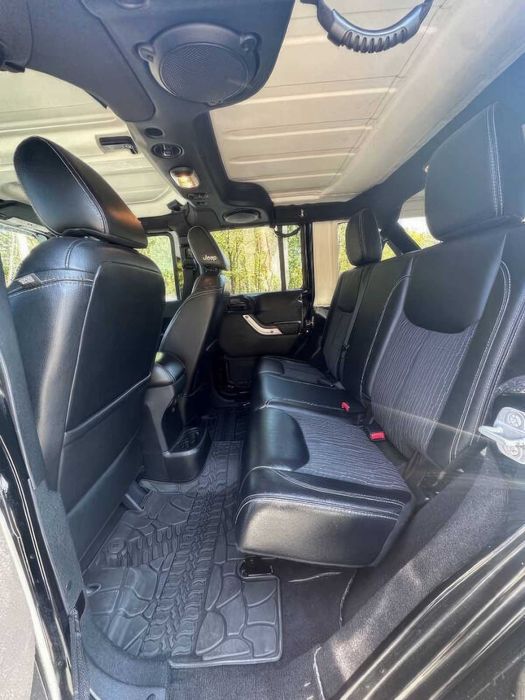 Jeep Wrangler Unlimited Freedom Edition      2014