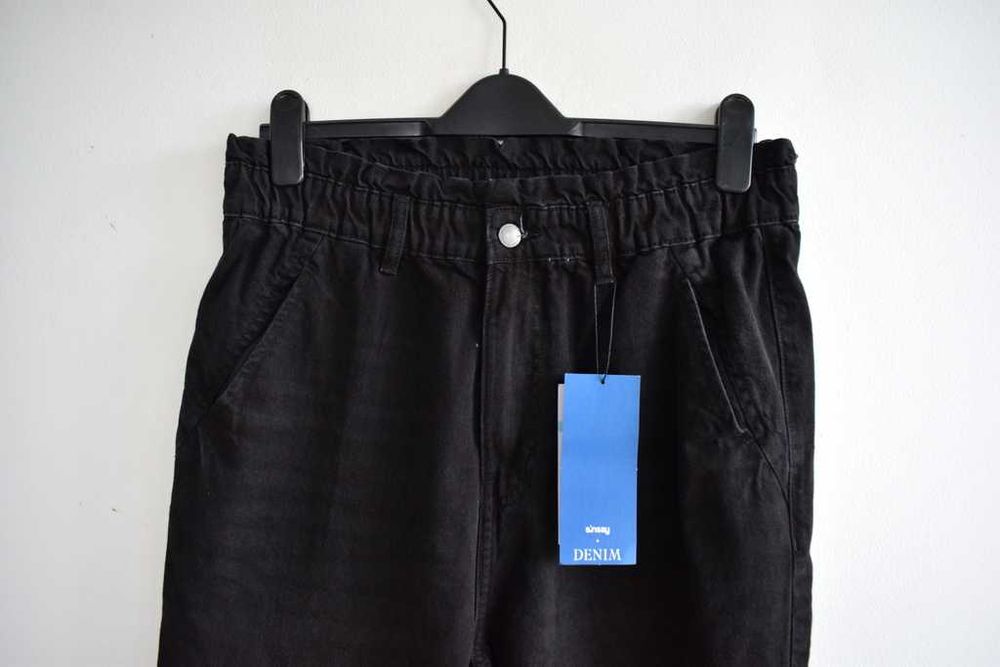 Spodnie damskie Sinsay proste wysoki stan czarne jeansy 44 xxl