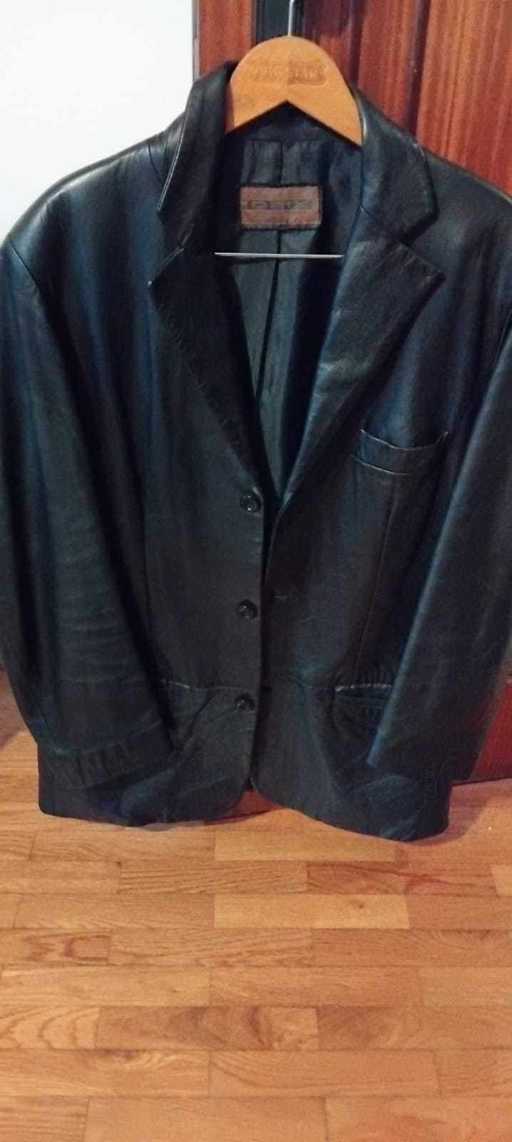 Casaco preto de pele genuína / marca Orix
