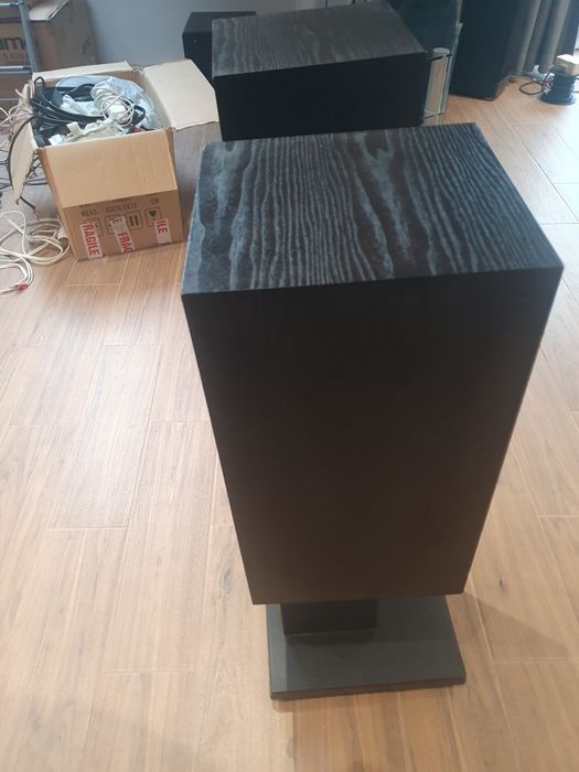 Sprzedam kolumny Linn  Helix LS 150 z oryginalnymi podstawkami