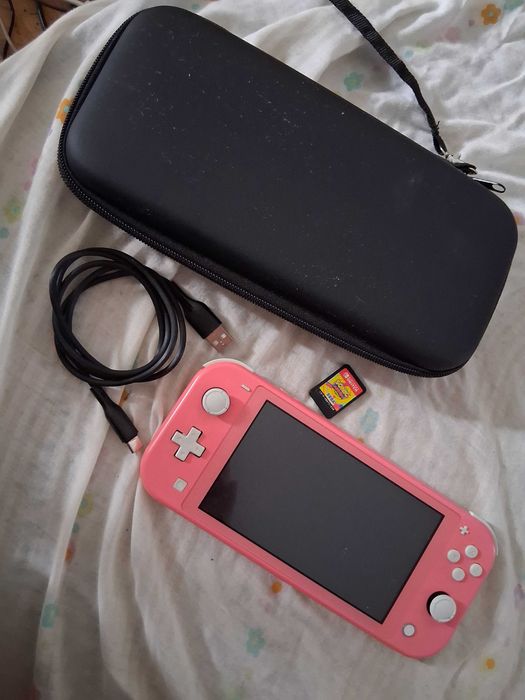 Nitendo switch lite