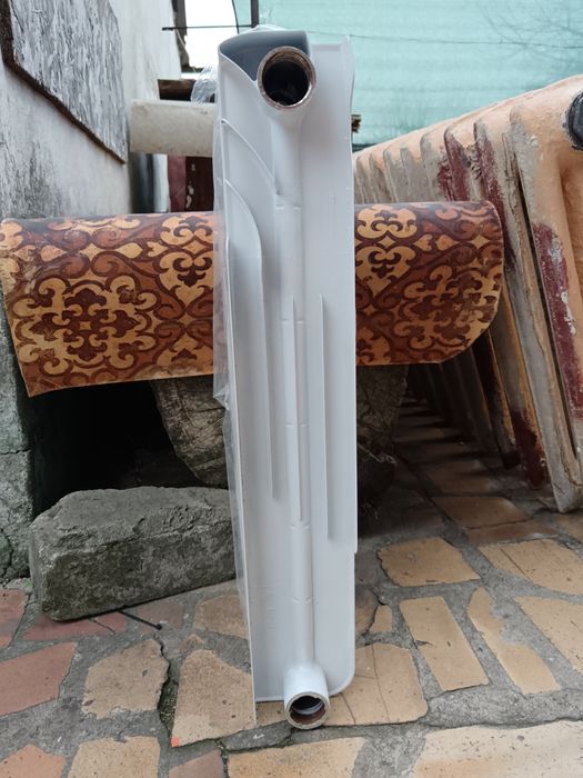 Батареи чугунные 12 и 10 секций. Цена за секцию 50 гривен