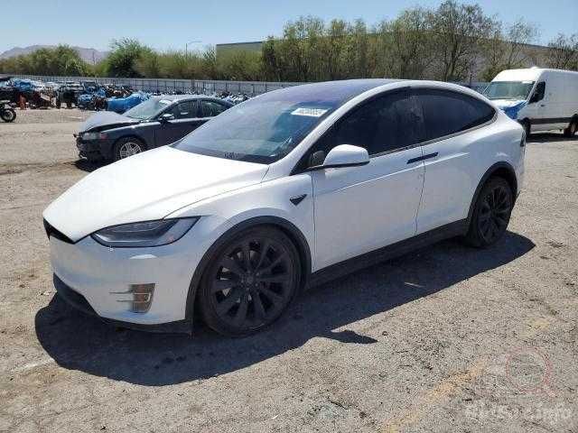 Tesla Model X 20-й рік long ranger
