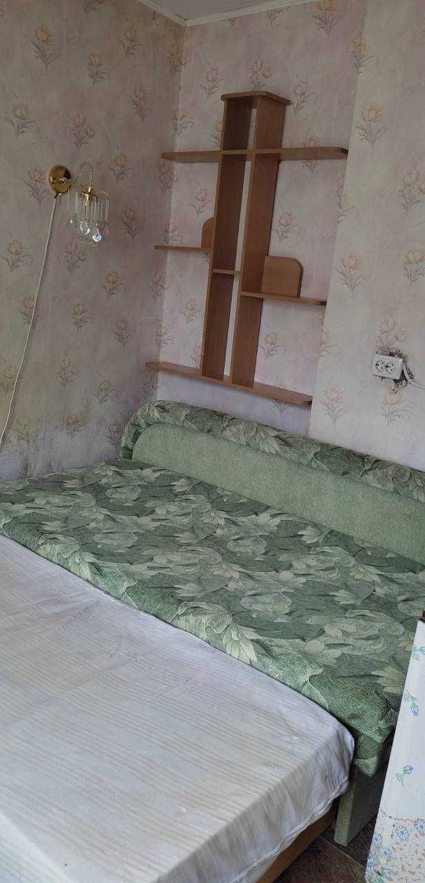 Продам кімнату в гуртожитку по вулиці Дмитра Білоконя.