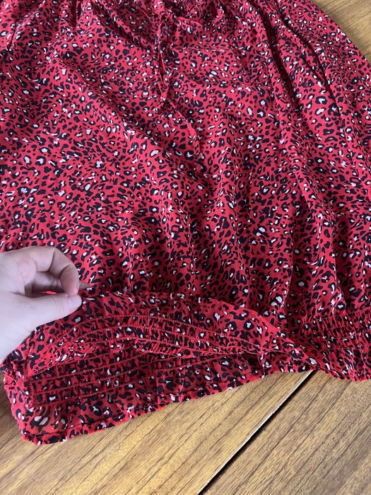 Подарую блузу 34 розмір