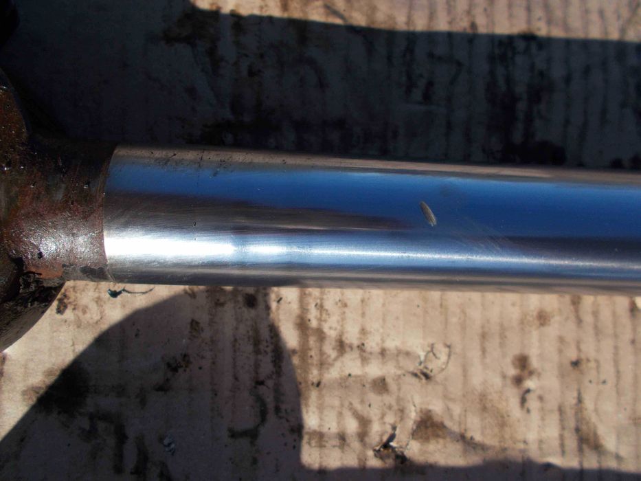 Siłownik Hydrauliczny Dwustronnego Działania 118cm rozłożony