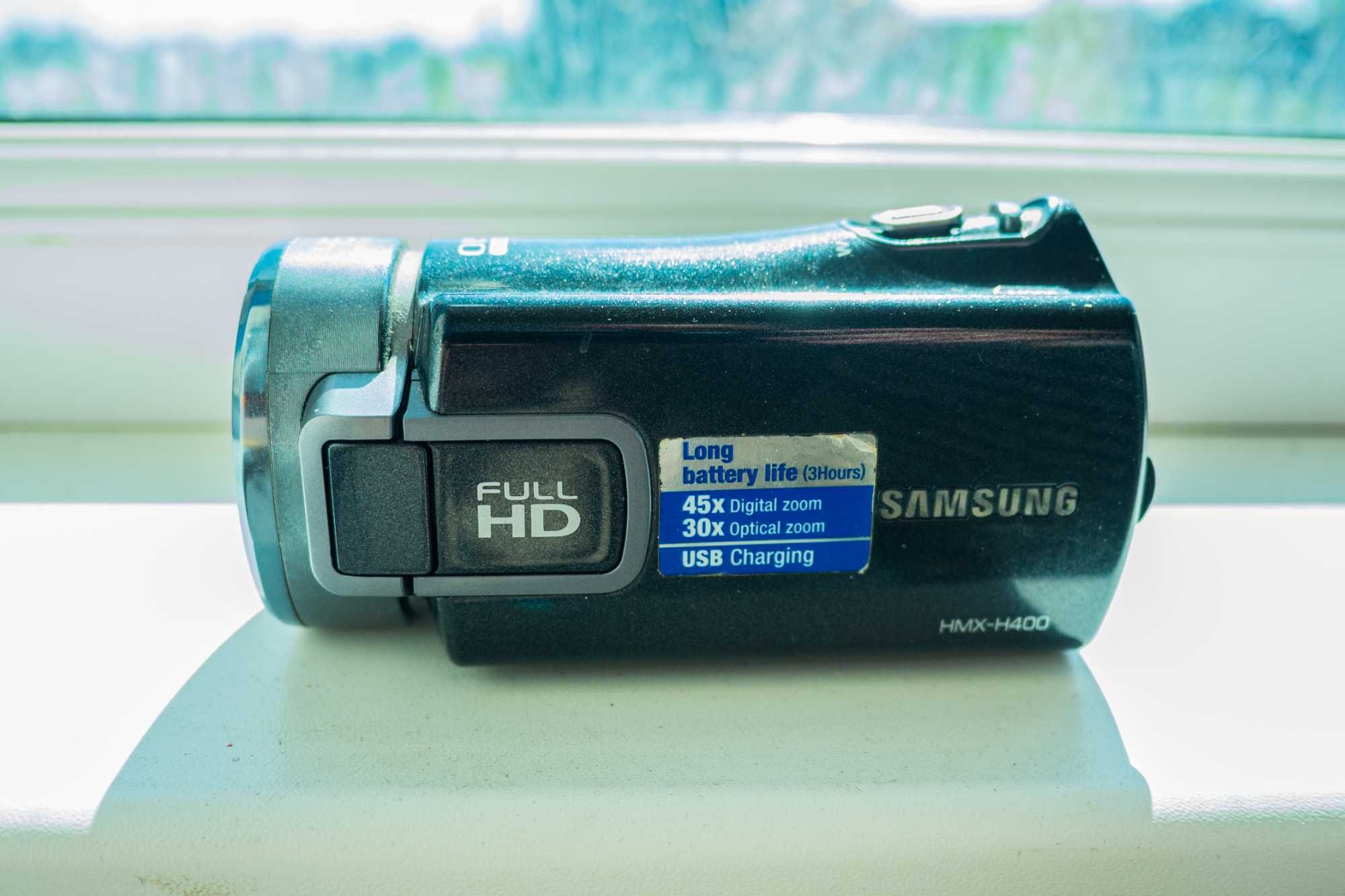 Відеокамера Samsung HMX-H400