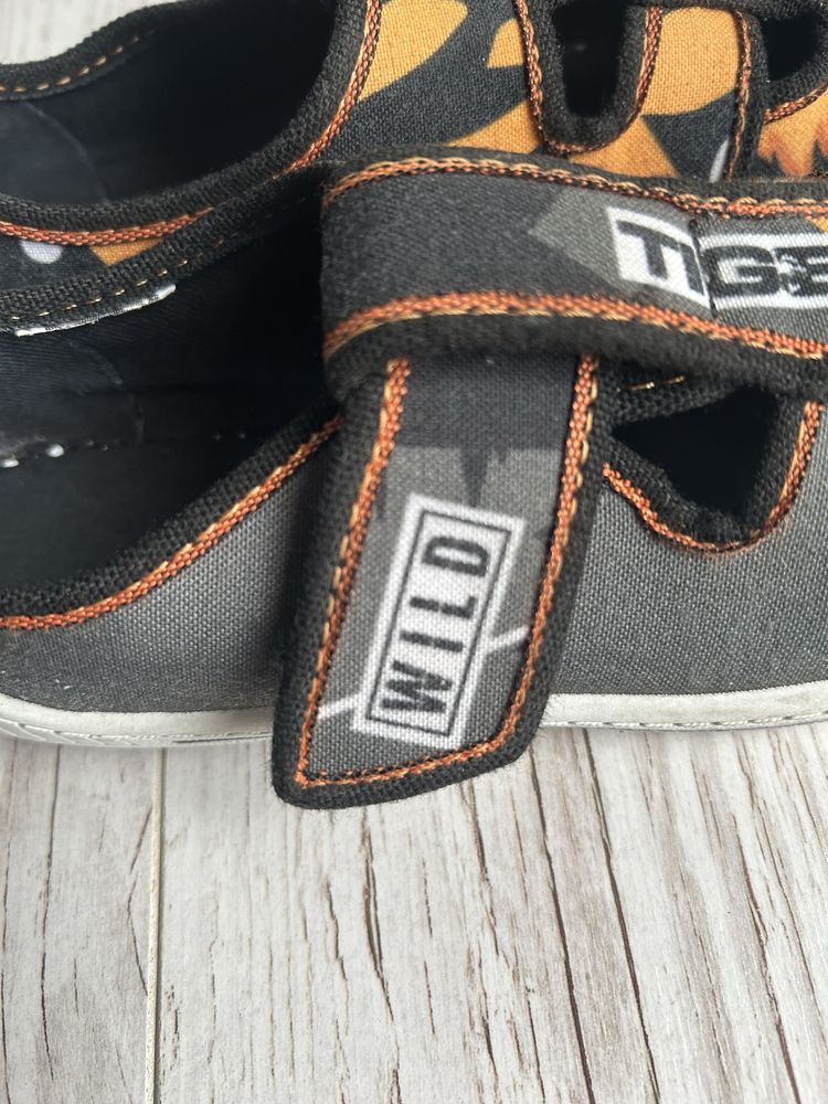 Buty -kapcie na zmianę r.32