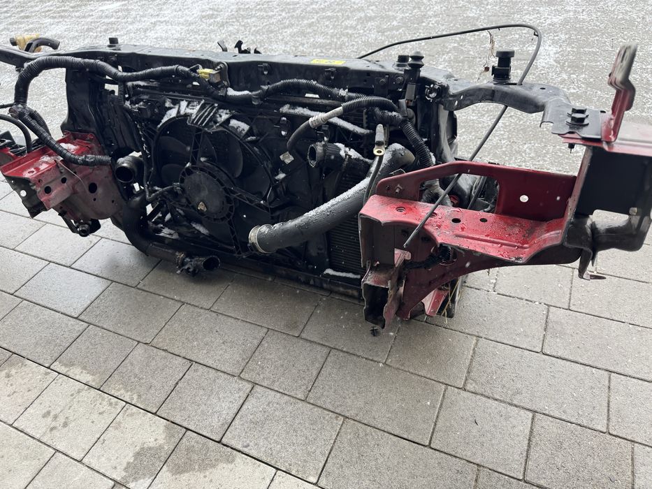 Установочная панель телевізор радіатори  Nissan Qashqai