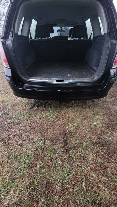 Zderzak tył Opel Astra H 2004r Z20R