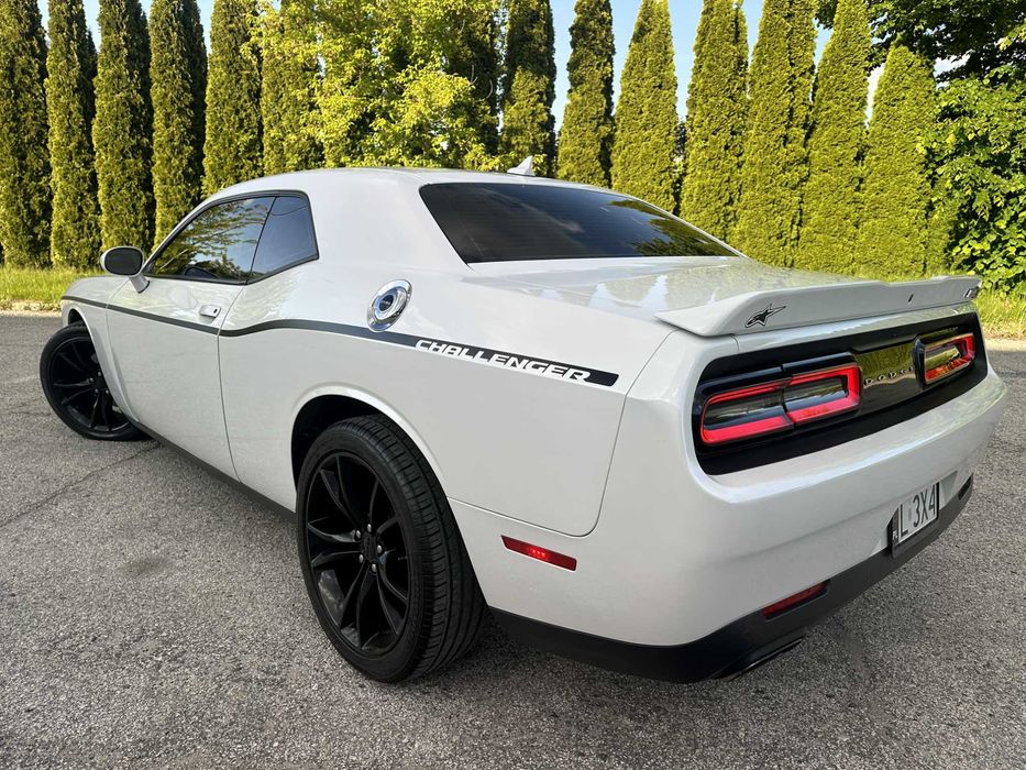 DODGE CHALLENGER 3.6 V6 FULL Bi-Xenon LED Kamera APPLE Wentyle ALU 20"