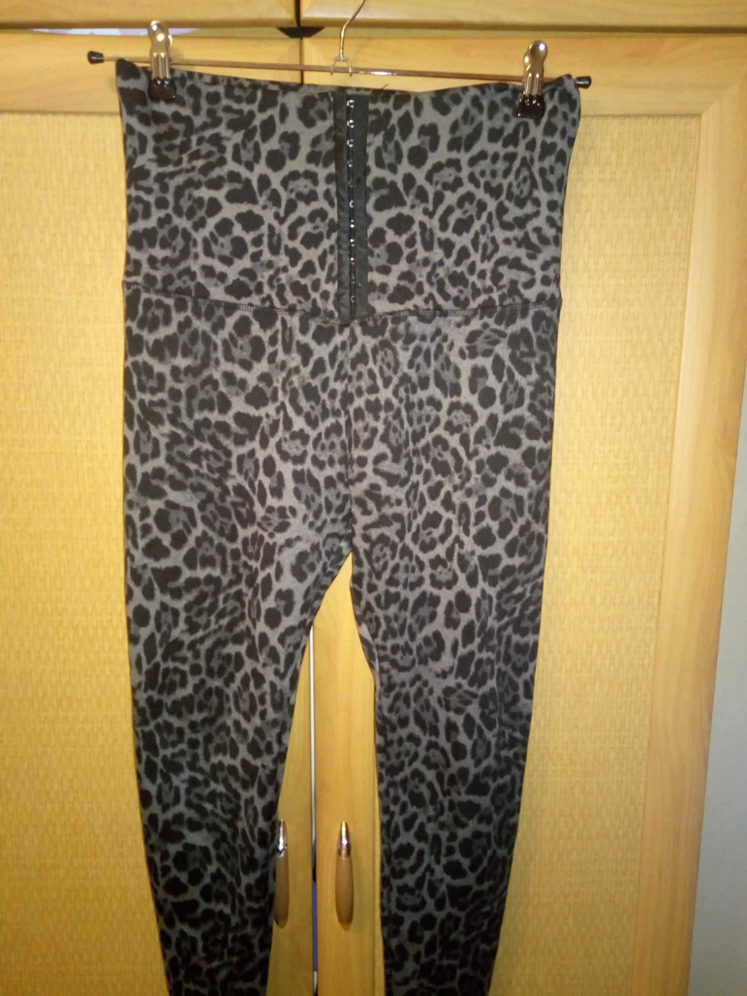 Legginsy damskie szarapanterka