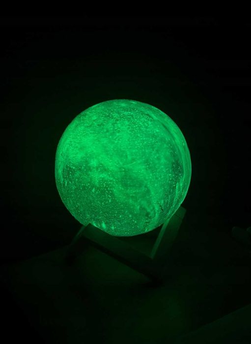 Lampka Figurka 16 Kolorów Do Sypialni Nocna Księżyc 3D RGB Pilot LED
