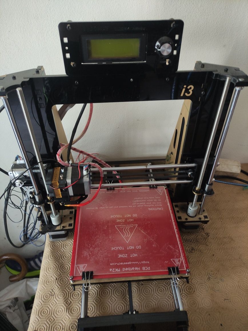 Impressora 3d geeetech prusa i3 pro b