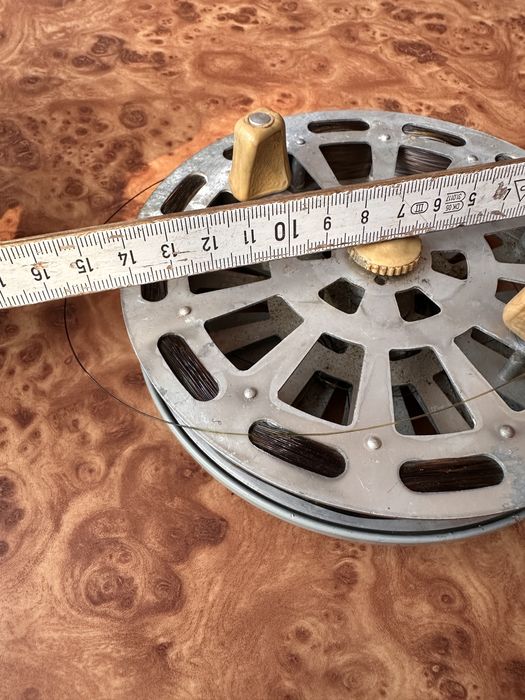 Stary radziecki kołowrotek katuszka vintage PRL