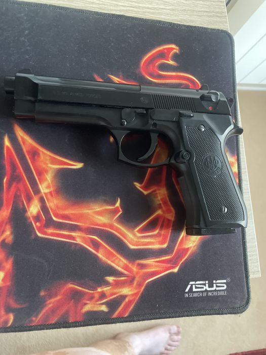 Pistola Airsoft em otimo estado