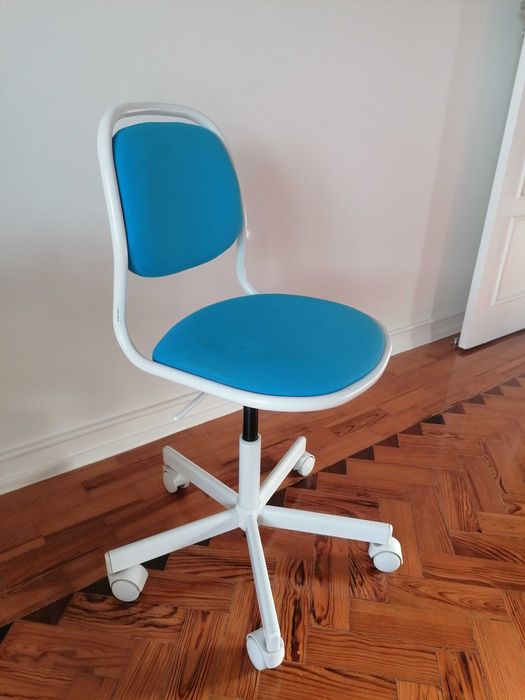 Cadeira azul para secretária _IKEA