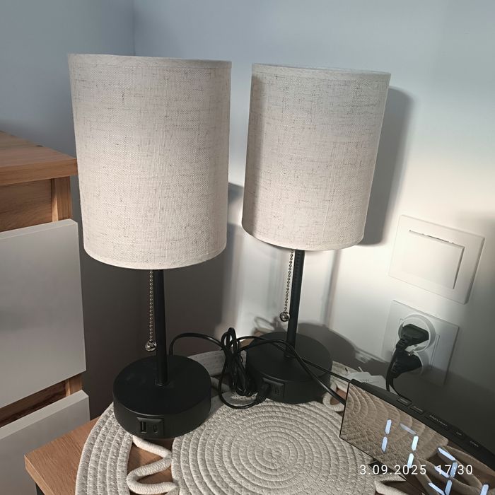 Lampki nocne z zamkiem