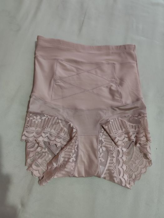 Cinta de cintura subida nova