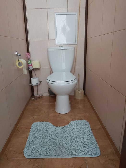 Подобово. Троєщина. Київ своя з великим метражом 2к.в новобудові  Десн