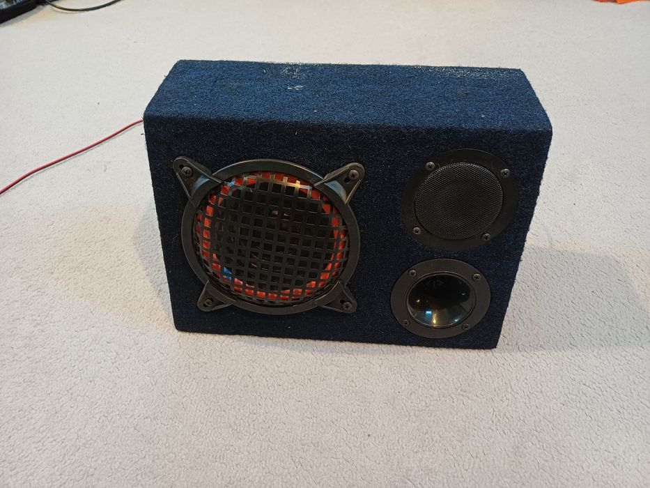 Głośnik subwoofer skrzynia basowa car audio