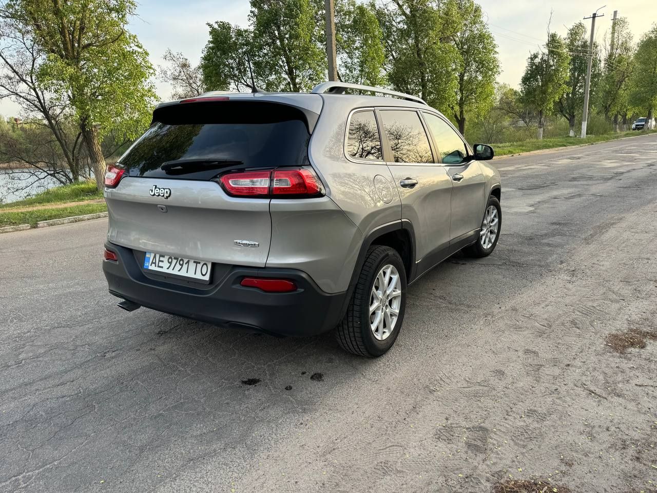 Jeep Cherokee 2,4,газ бензин 2017