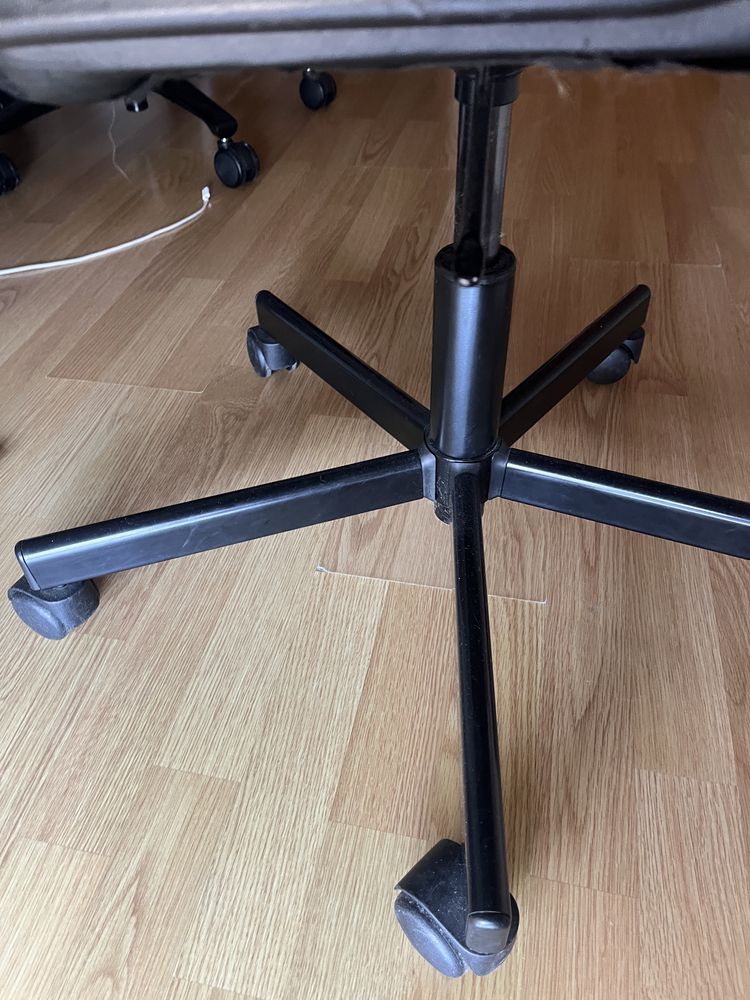 Cadeira de escritorio IKEA