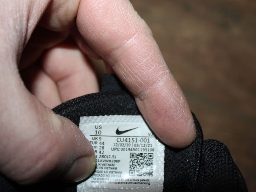 Кроссовки Nike Air Max Bolt react 44 размер
