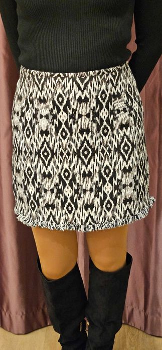 New Look ciepła spódnica mini boho frędzle 36/38 jak nowa