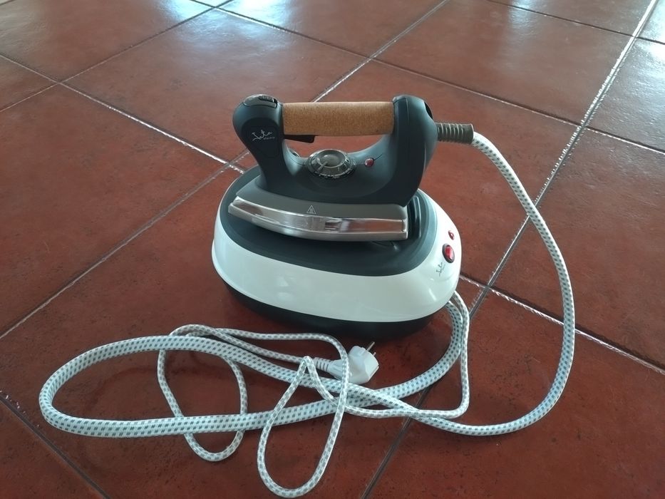 Ferro com caldeira Jata MKT-104
