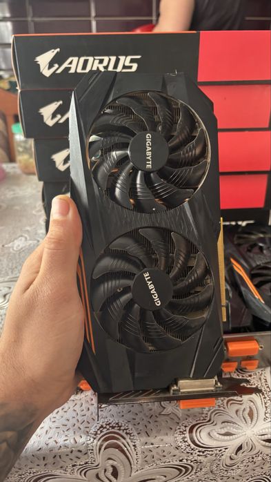 aorus rx570 4gb gigabyte