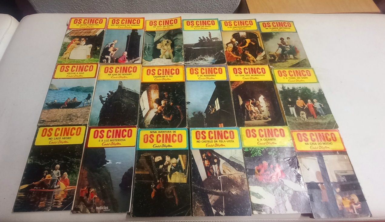 Vários livros de coleção os cinco