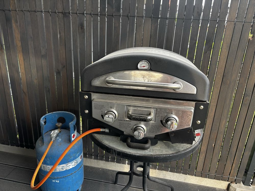 Grill gazowy