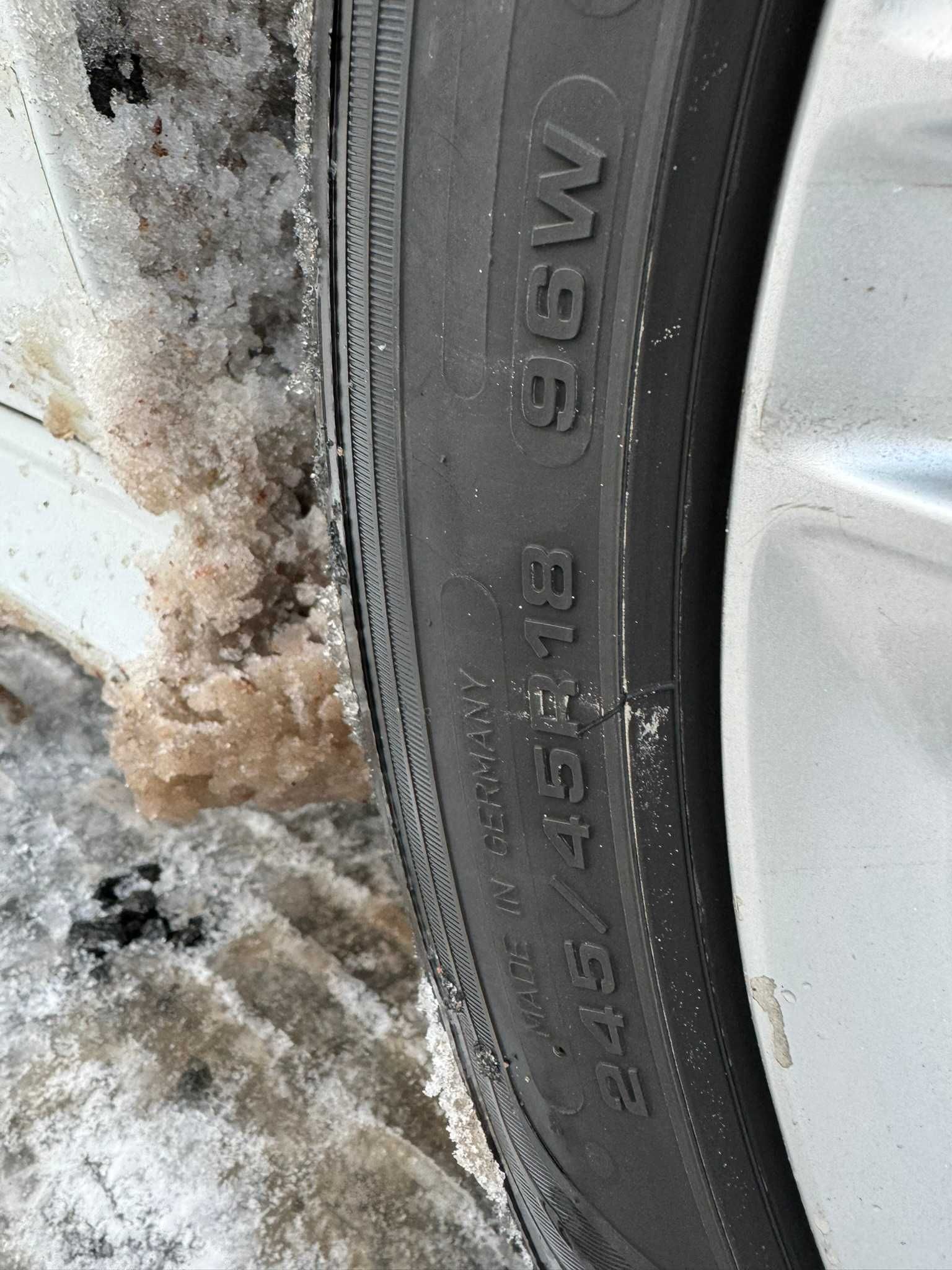 Комплект дисків з гумою диски 5x112 R18 8J ET39 Audi Volkswagen Skoda